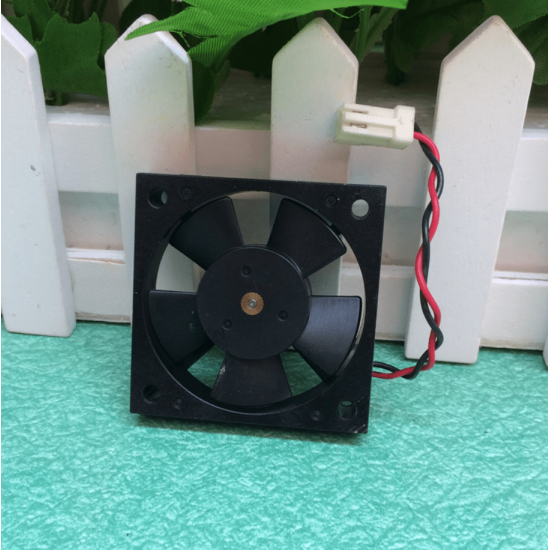 ORIX MDS510M-5-F4 5V 0.2A 2wire ball cooling fan