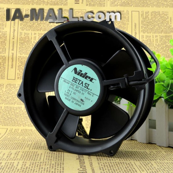 Nidec BKV 301 216/77 D17L-24PS3 02 170 * 170 * 50mm 17cm 170mm DC 24V 1.40A cooling fan